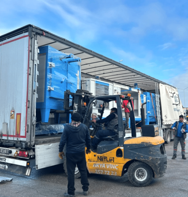 Tornado CNC SHIPPED WHEEL PAINTING OVEN AND CABINET TO FRANCE