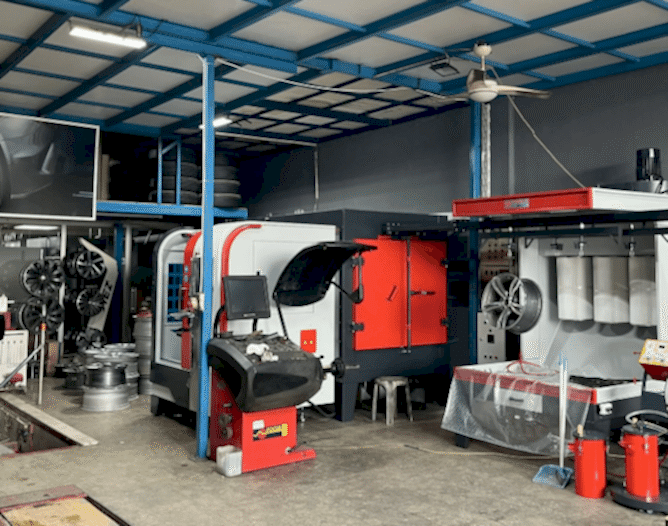 TORNADO CNC WRM26 CNC ALLOY WHEEL DIAMOND CUT MACHINE AND RIM ELECTROSTATIC POWDER COATING BOOTH AND OVEN TRAINING IN KOCAELI, TURKEY