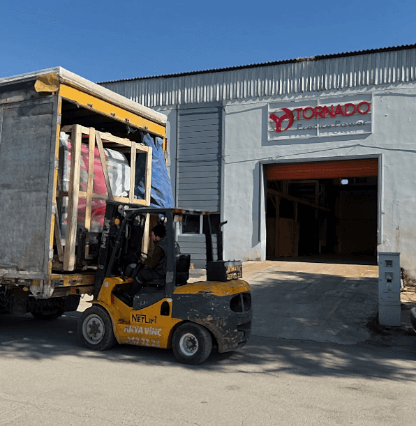 TORNADO CNC WRM26 ALLOY WHEEL CNC DIAMOND CUT MACHINE SHIPMENT TO KAYSERI, TURKEY