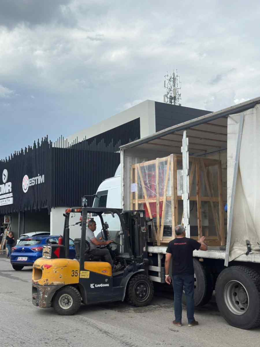 TORNADO CNC ALLOY WHEEL CNC DIAMOND CUT MACHINE SHIPMENT TO SAKARYA TURKEY 