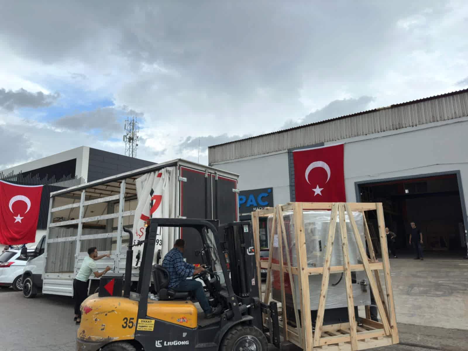 TORNADO CNC WRM 26 CNC ALLOY WHEEL DIAMOND CUT MACHINE SHIPMENT TO KOCAELI TURKEY